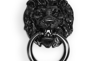 Knocker Black
